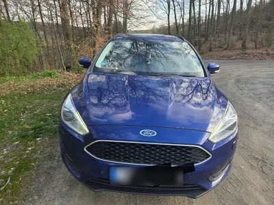Gebraucht Ford Focus 120 PS (88 kW) 2018 Blau Kombi