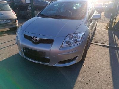Silver metallic Gebraucht 2008 Toyota Auris Sol Kleinwagen | 2.690 € (Fairer Preis)