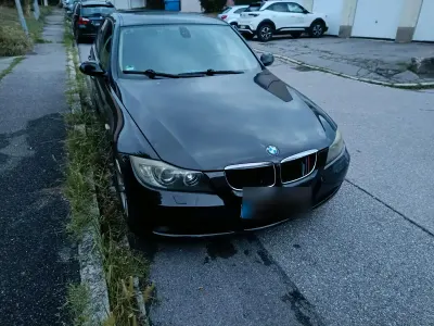 Gebraucht BMW 318 129 PS (94 kW) 2006 Schwarz Limousine