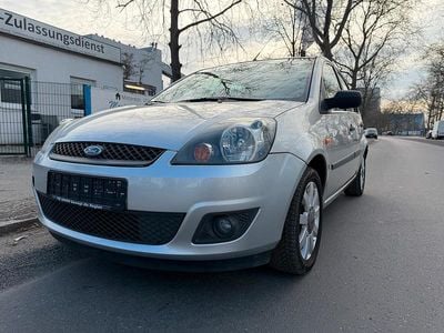 Gebraucht Ford Fiesta 80 PS (58 kW) 2006 Silber Kleinwagen
