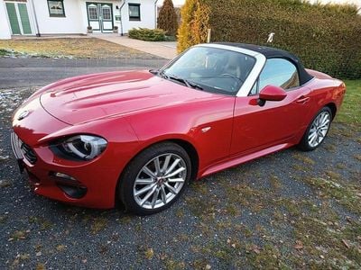 Rot Gebraucht 2017 Fiat 124 Spider Lusso Cabrio | 15.700 € (Fairer Preis)