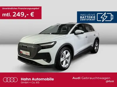 Gebraucht Audi Q4 e-tron Comfort 150 kW (204 PS) 2022 Gletscherweiß metallic SUV
