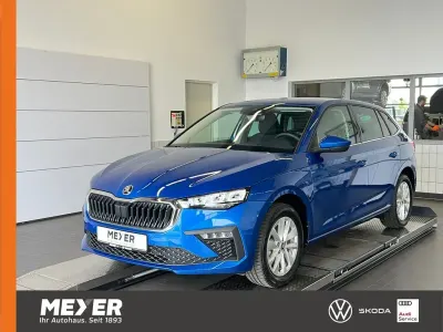 Neu Skoda Scala Selection 116 PS (85 kW) 2026 Race blau metallic Kleinwagen