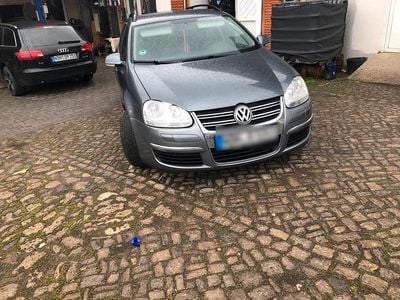 Second-hand VW Golf V 105 CP (77 kW) 2007 Gri Break