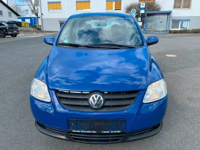 Gebraucht VW Fox Basis 54 PS (39 kW) 2005 Blau Kleinwagen