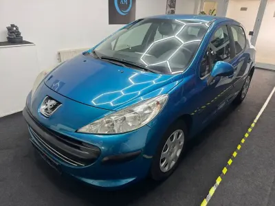 Gebraucht Peugeot 207 Tendance 73 PS (53 kW) 2008 Blau Limousine