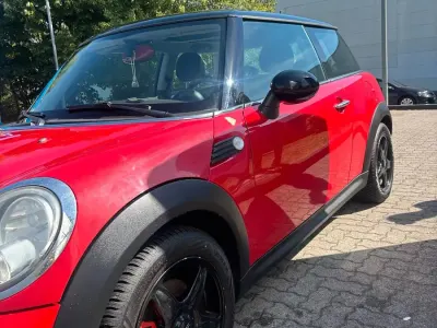 Gebraucht Mini Cooper 120 PS (88 kW) 2007 Rot Kleinwagen