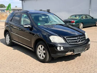 Gebraucht Mercedes ML280 190 PS (139 kW) 2006 Schwarz SUV