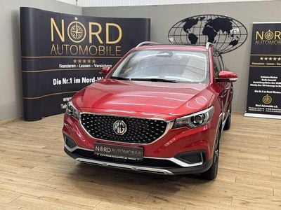 Diamond red (metallic) Gebraucht 2021 MG ZS Luxury SUV | 15.749 € (Fairer Preis)