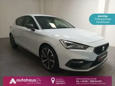 Usata Seat Leon FR 150 CV (110 kW) 2022 Bianco Berlina