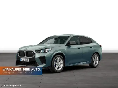 Gebraucht BMW X2 Luxury Line 317 PS (233 kW) 2025 Cape york grün metallic SUV