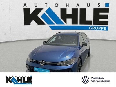 Second-hand VW Passat R-line 150 CP (110 kW) 2025 Albastru Break