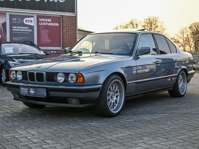 BMW 524