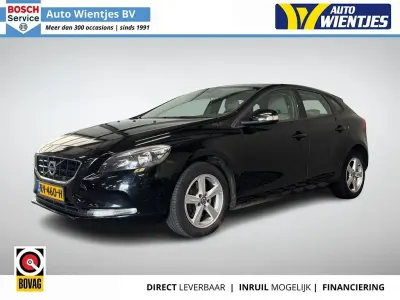 Gebraucht Volvo V40 Business Edition 120 PS (88 kW) 2015 Schwarz Limousine