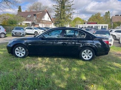 Second-hand BMW 523 Advantage 177 CP (130 kW) 2006 Negru Berlinǎ