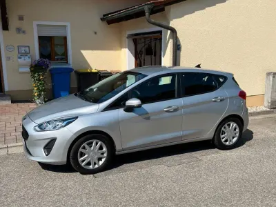 Gebraucht Ford Fiesta Cool & Connect 75 PS (55 kW) 2020 Silber Kleinwagen