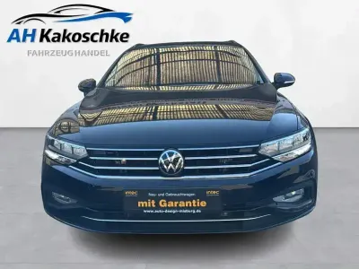 Second-hand VW Passat 200 CP (147 kW) 2023 Negru Break