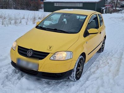 Gebraucht VW Fox 55 PS (40 kW) 2005 Gelb Kleinwagen