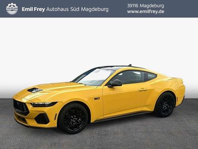 Neu Ford Mustang GT Fastback 446 PS (328 kW) 2025 Gelb Coupé