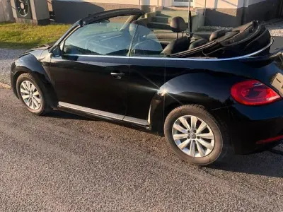 Używany VW Beetle 105 KM (77 kW) 2015 Czarny Hatchback