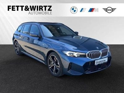 Gebraucht BMW 330 M Sport 245 PS (180 kW) 2024 Arctic race blue metallic Kombi