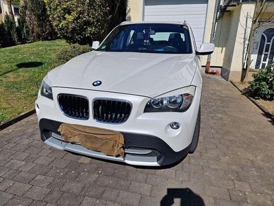 Gebraucht BMW X1 143 PS (105 kW) 2011 Weiß SUV