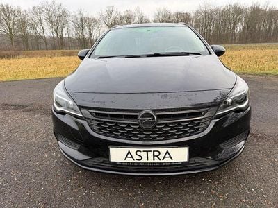 Second-hand Opel Astra Innovation 160 CP (117 kW) 2016 Negru Break