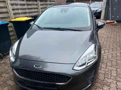 Gebraucht Ford Fiesta 101 PS (74 kW) 2017 Grau Limousine