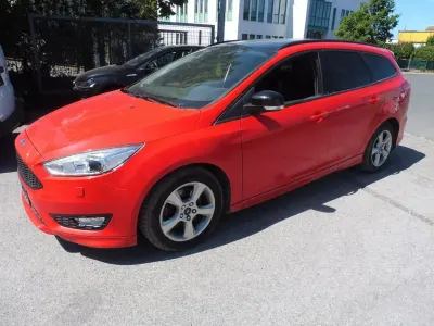 Gebraucht Ford Focus Sport 150 PS (110 kW) 2016 Rot Limousine