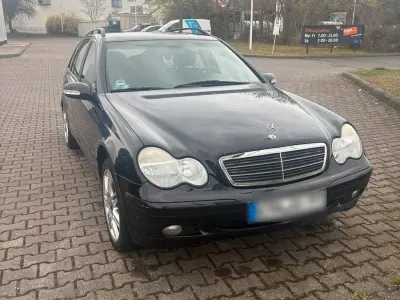 Gebraucht Mercedes C180 143 PS (105 kW) 2003 Schwarz Kombi