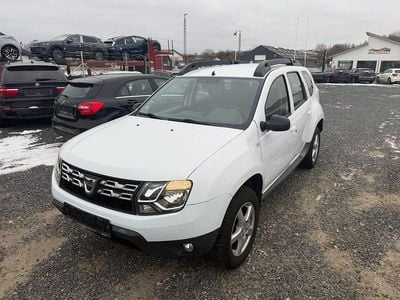 Weiß Gebraucht 2014 Dacia Duster Lauréate SUV | 4.500 € (Fairer Preis)