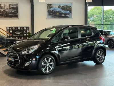 Gebraucht Hyundai i20 Space Plus 125 PS (91 kW) 2019 Schwarz Kleinwagen