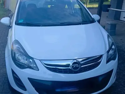 Gebraucht Opel Corsa 70 PS (51 kW) 2014 Weiß Kleinwagen