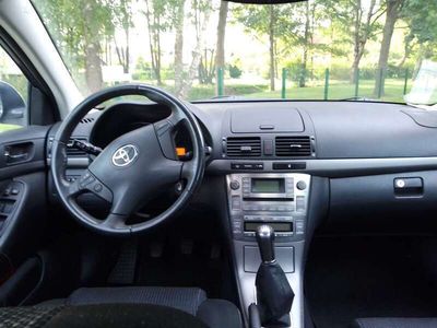 gebraucht Toyota Avensis Liftback 1.8 VVT-i Sol