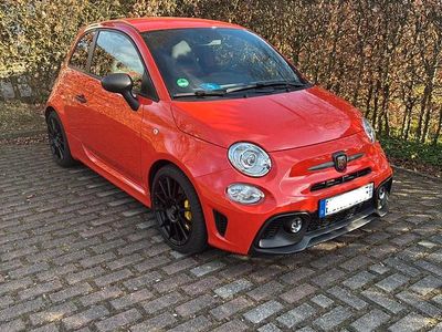 Gebraucht Abarth 695 Competizione 180 PS (132 kW) 2023 Orange Kleinwagen