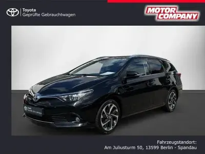 Gebraucht Toyota Auris Basis 116 PS (85 kW) 2017 Mysticschwarz mica