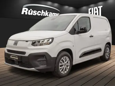 Neu Fiat Doblò Anniversary 131 PS (96 kW) 2026 Weiß Van / Kleinbus