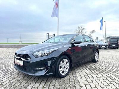Gebraucht Kia Ceed 160 PS (117 kW) 2022 Schwarz Kleinwagen