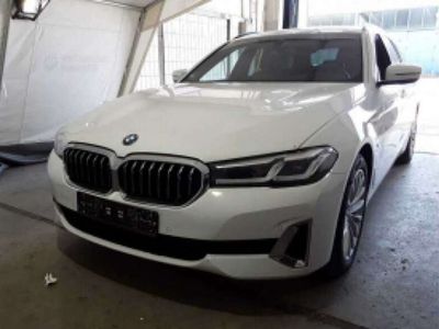 gebraucht BMW 530 e Luxury Line*AHK/HUD/R.Cam*LED*Leder*Android