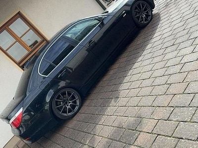 BMW 523