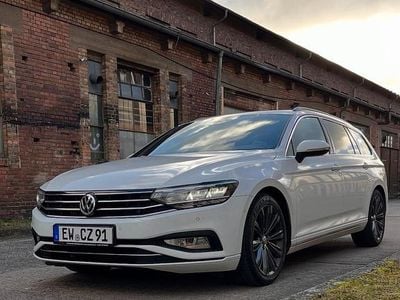 Gebraucht VW Passat 190 PS (139 kW) 2020 Weiß Kombi