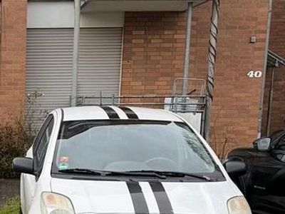 Usata Toyota Yaris 87 CV (63 kW) 2007 Bianco Utilitaria