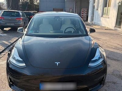 Schwarz Gebraucht 2020 Tesla Model 3 Performance Limousine | 17.778 €