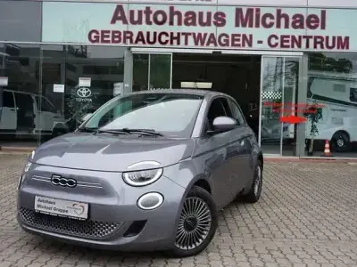 Gebraucht Fiat 500e Icon 86 kW (118 PS) 2022 Grau Limousine