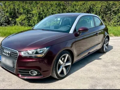 Gebraucht Audi A1 Attraction 122 PS (89 kW) 2012 Rot Kleinwagen