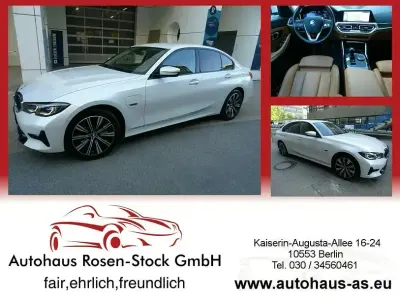 Gebraucht BMW 330e Sport Line 292 PS (214 kW) 2022 Weiß (mineralweiss met) Limousine