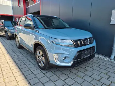 Gebraucht Suzuki Vitara Comfort 129 PS (94 kW) 2023 Grau SUV
