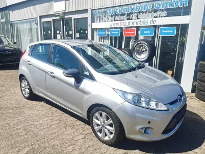 Usata Ford Fiesta Ghia 97 CV (71 kW) 2009 Argento Berlina