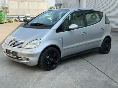 Gebraucht Mercedes A160 Elegance 102 PS (75 kW) 2001 Silber Kleinwagen