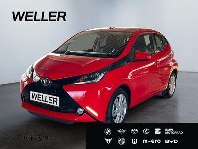 Gebraucht Toyota Aygo X-play 69 PS (50 kW) 2018 Rot Kleinwagen
